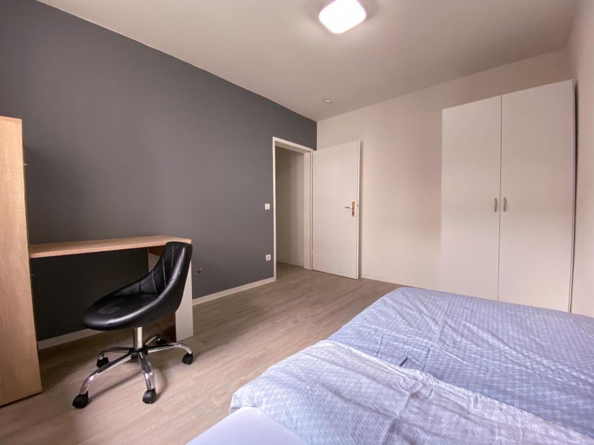 Traumhaftes Privatzimmer In Karlsruhe Buitenkant foto