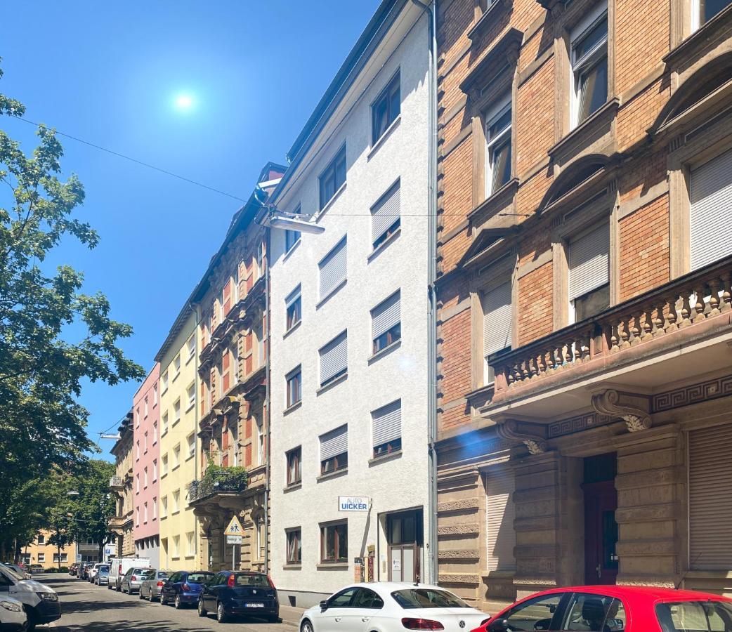 Traumhaftes Privatzimmer In Karlsruhe Buitenkant foto