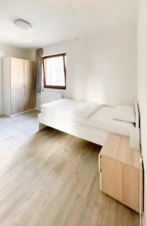 Traumhaftes Privatzimmer In Karlsruhe Buitenkant foto